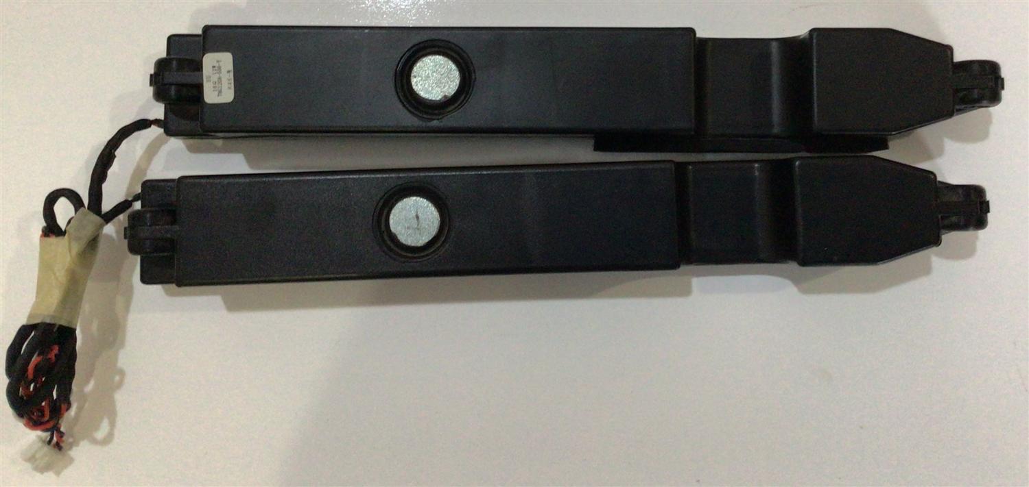 KIT DE BOCINAS PARA TV INSIGNIA ( 2 PZ ) / NUMERO DE PARTE 78G120A-556-Y / 16Ω 12W / MODELO NS-46E790A12 - Imagen 2